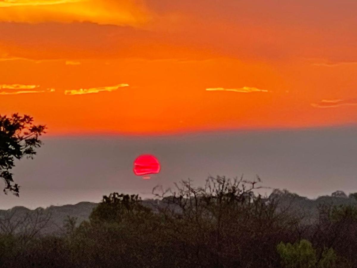 Stunning Mountain Views From A 3-Bedroom Home With Pool Hoedspruit Luaran gambar